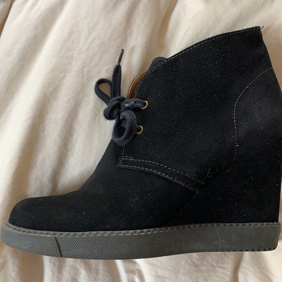 See by Chloe 🥾 - Picture 2 of 5